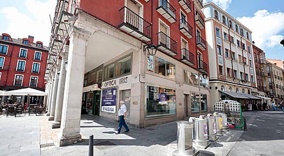 Local en el que se ubicará el Starbucks de la Plaza Mayor.