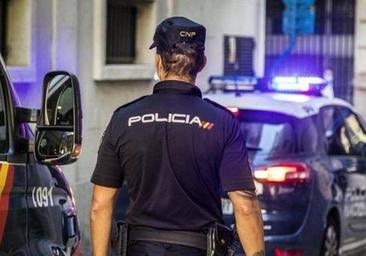 Hallan una pistola cargada en la calle Pozo de Valladolid