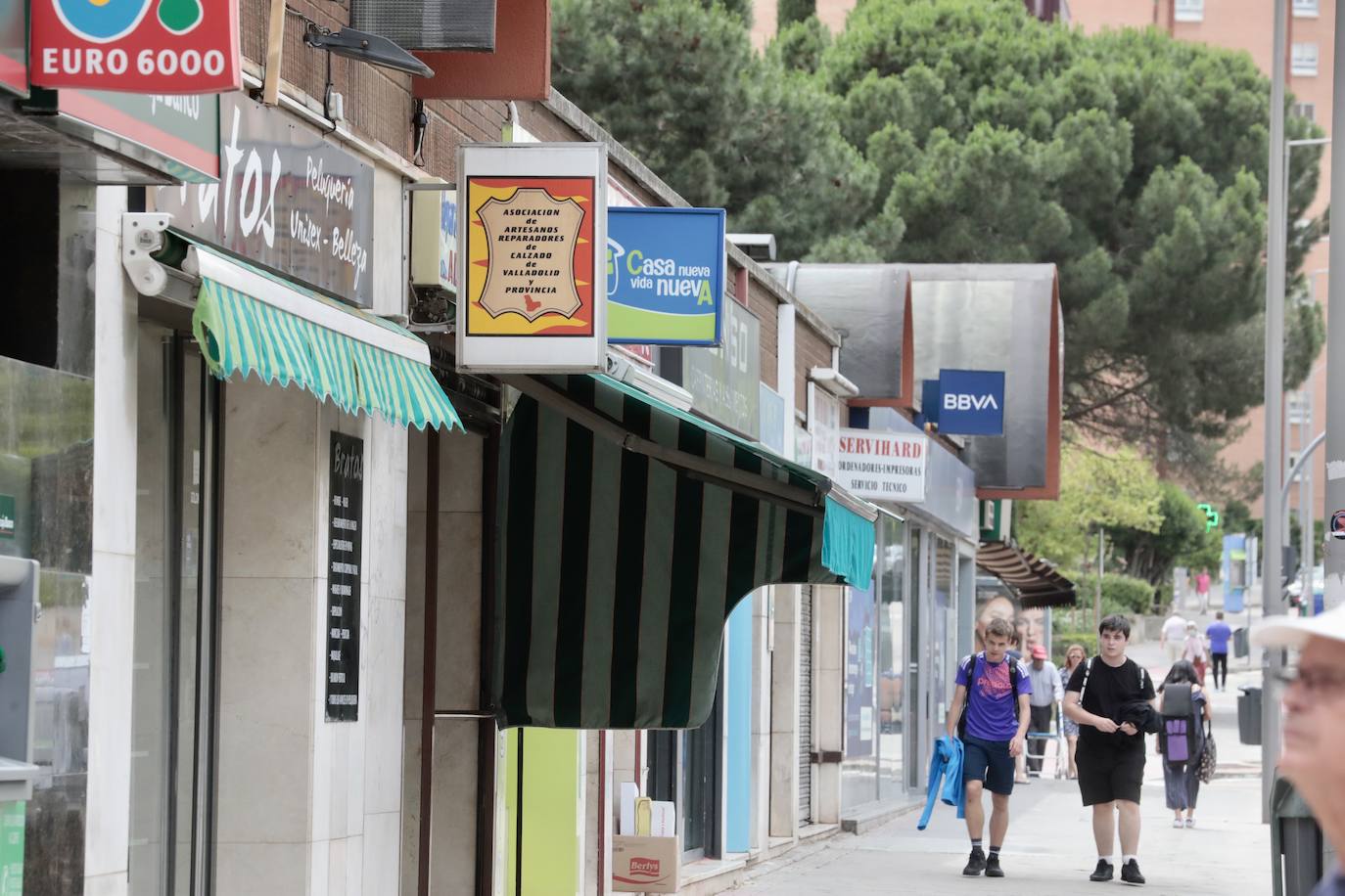 Un paseo en imágenes por la calle Adolfo Miaja de la Muela