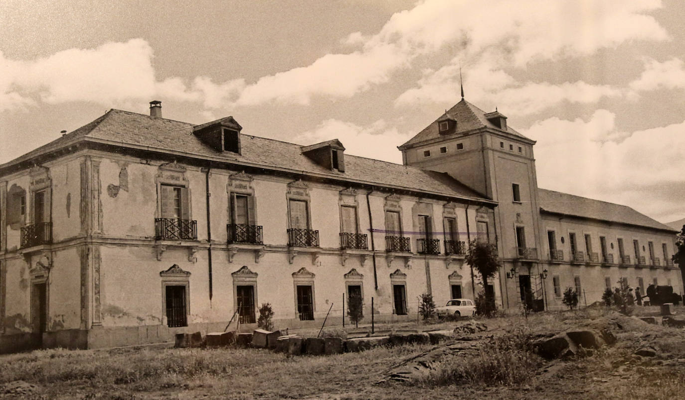 Edificio de Quitapesares en Palazuelos de Eresma