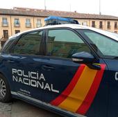 Dos usuarios de Hermanas Hospitalarias fugados destrozan un coche patrulla