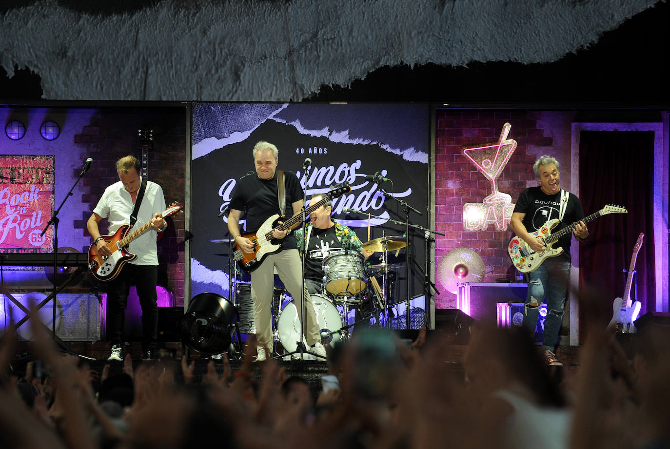 Las imágenes del concierto de Hombres G en la Feria de Muestras