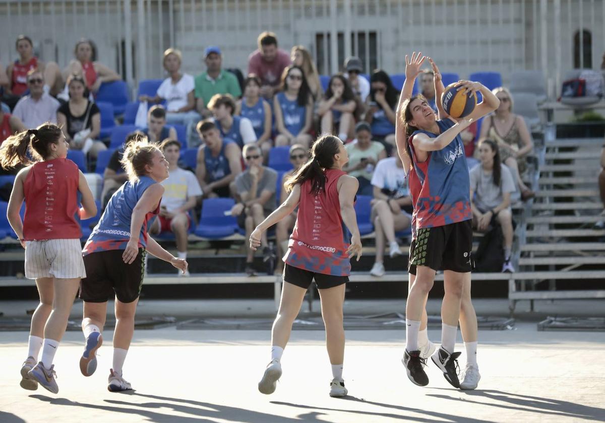 Jornada de 3x3 Street Basket en la Acera de Recoletos