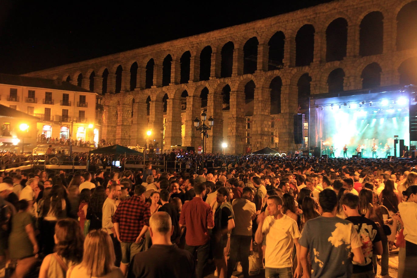 Primera noche de las Fiestas de Segovia (2)