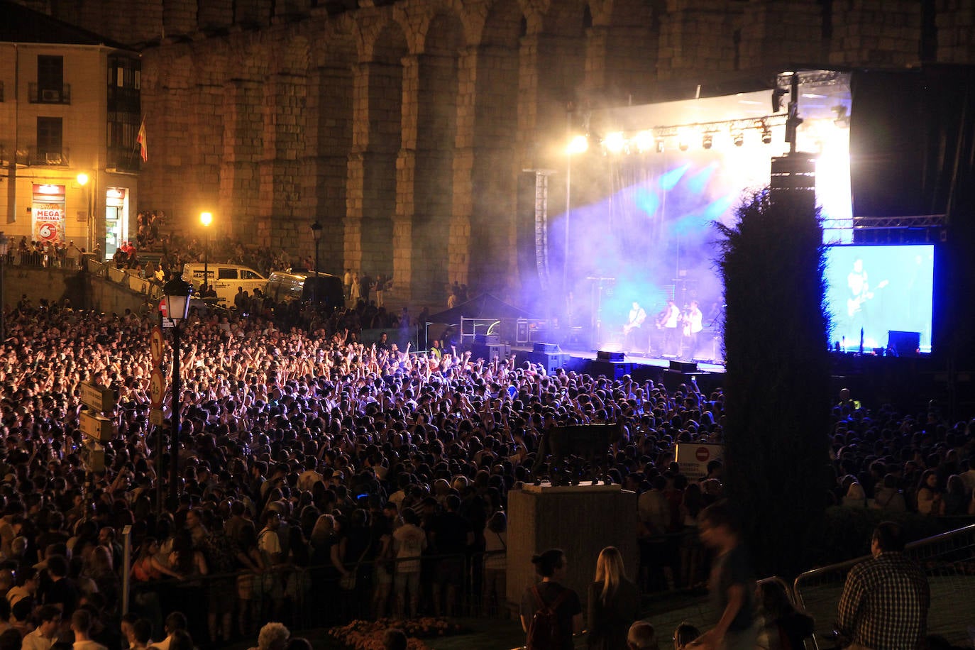 Primera noche de las Fiestas de Segovia (2)