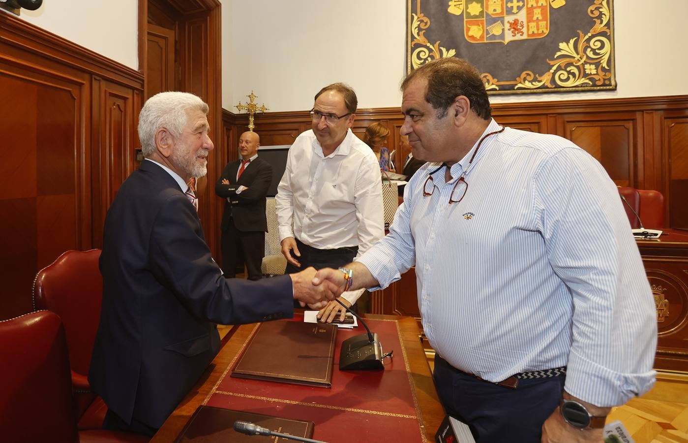 La Diputación de Palencia cierra el mandato con nueve despedidas