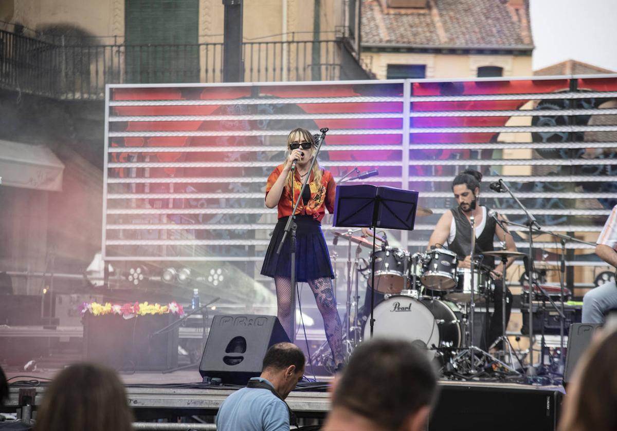 La música protagoniza el martes de fiestas