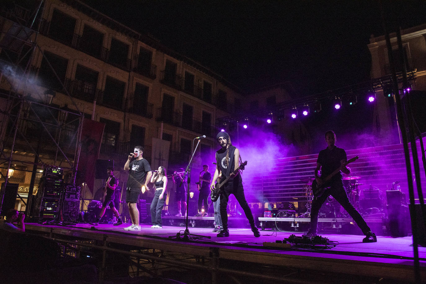 La música protagoniza el martes de fiestas