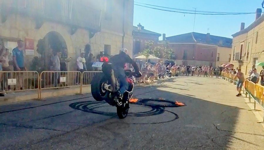 Herrera de Valdecañas celebra su Sexta Queda Motera