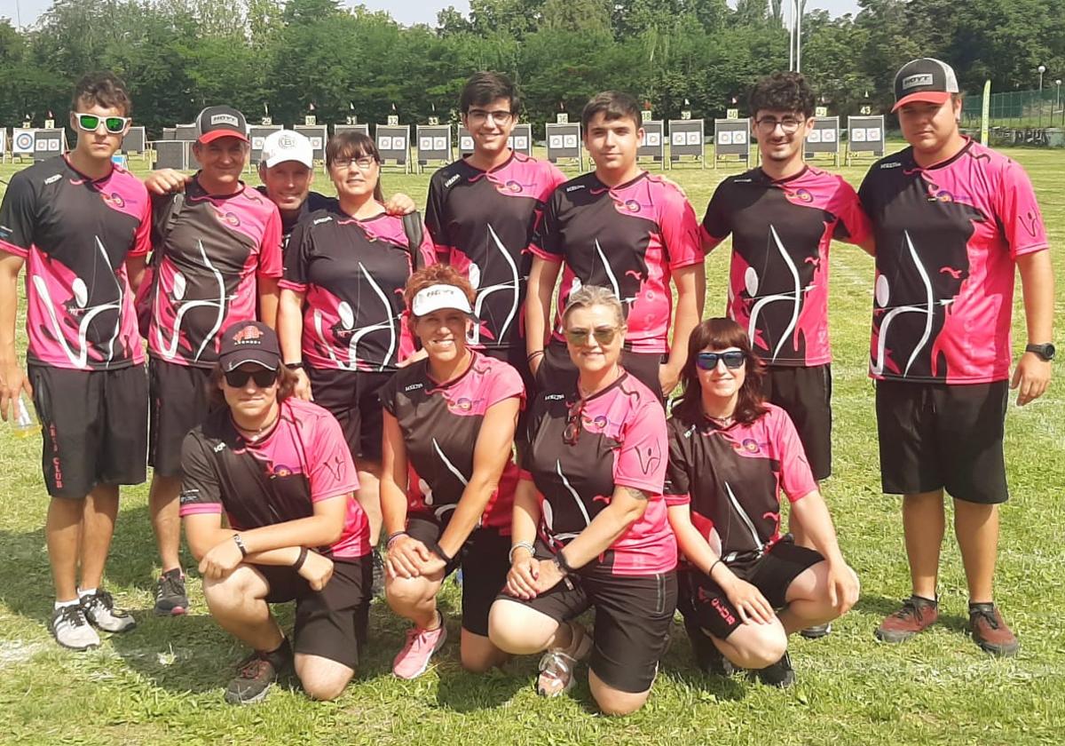 Integrantes del Club Arco Valladolid desplazados a Madrid.