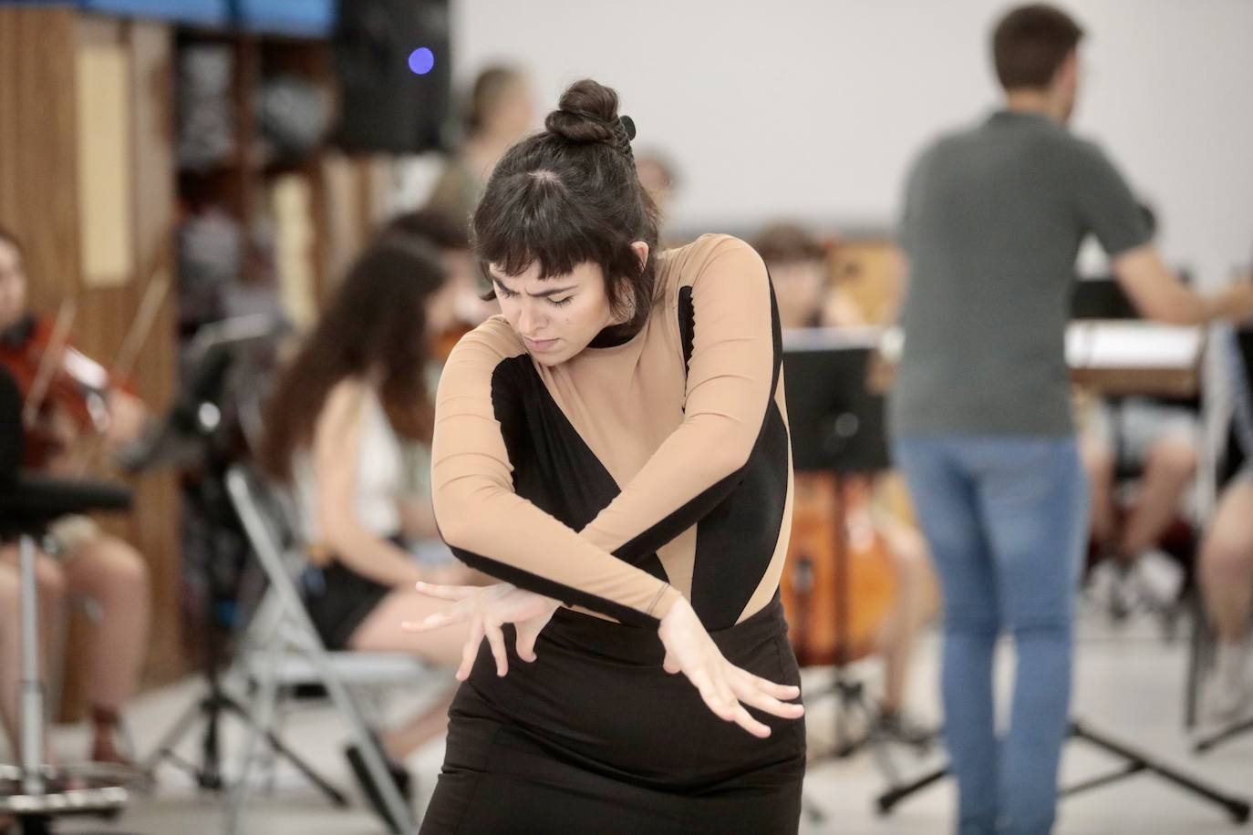 &#039;El amor brujo&#039; a cargo de la Orquesta de la Universidad de Valladolid y del Ballet Español