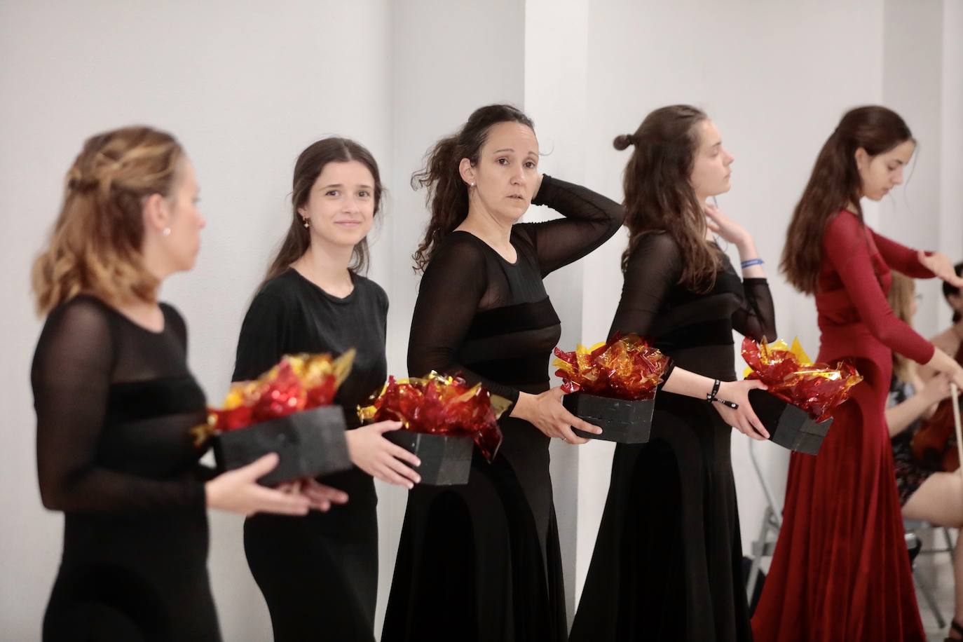 &#039;El amor brujo&#039; a cargo de la Orquesta de la Universidad de Valladolid y del Ballet Español