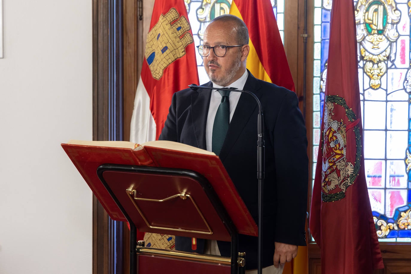 Luis Carlos Giménez Balmori del partido político VOX. 