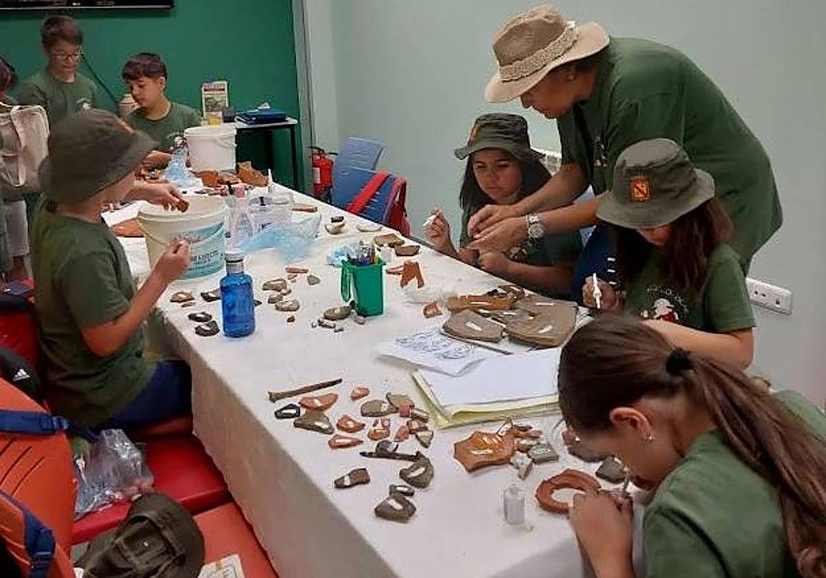 Campamento arqueológico en Ïscar.