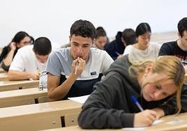 Estudiantes universitarios en una imagen de archivo