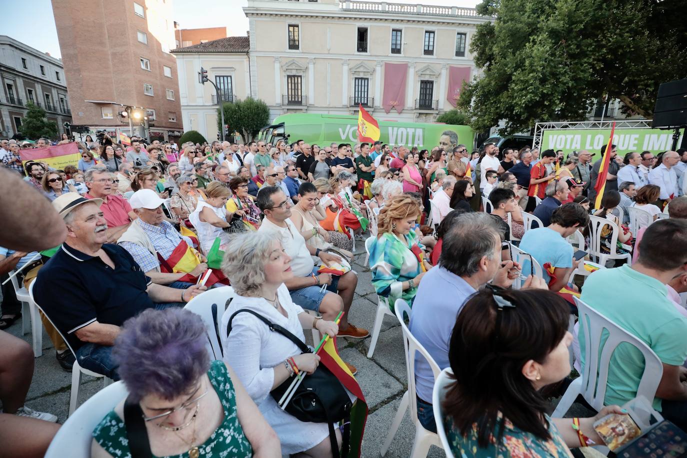 Santiago Abascal visita Valladolid en plena campaña electoral