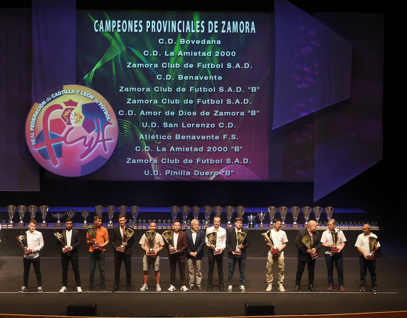 Los campeones regionales en el Centenario de la Federación de Castilla y León