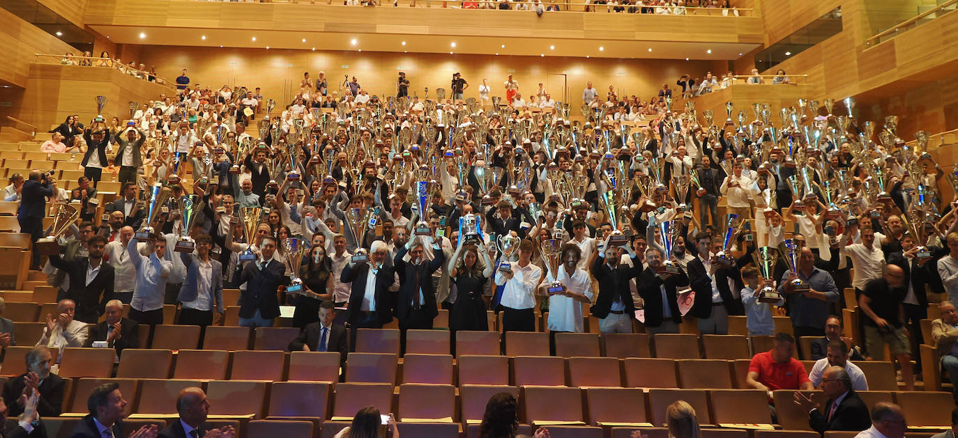 Los campeones regionales en el Centenario de la Federación de Castilla y León
