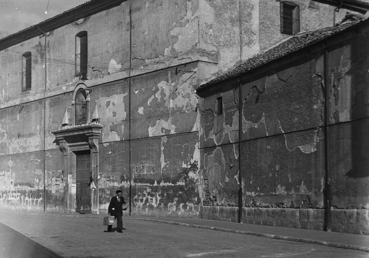 Monasterio dominico de San Felipe de la Penitencia en la plaza de España (ahora Padres Capuchinos).