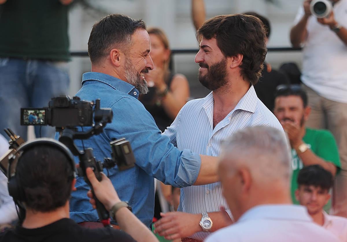 Santiago Abascal y Juan García-Gallardo.