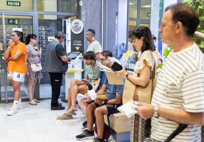 Oficina de Correos en Parquesol.