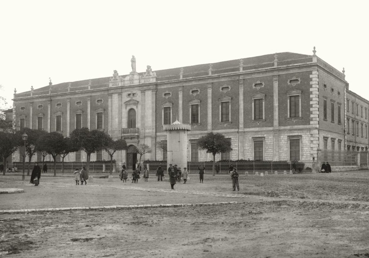 El Colegio de San José, incautado por las autoridades de la Segunda República en 1932.