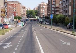 La calle San Isidro, que une la plaza de la Circular y el paseo de Juan Carlos I.