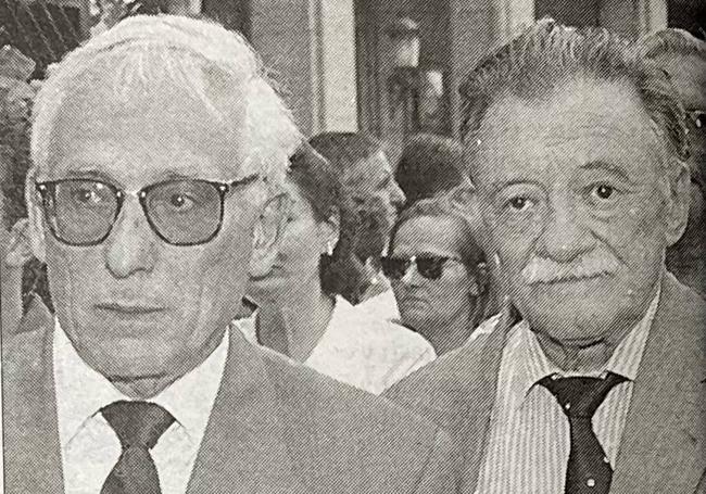 Atilano Soto y Mario Benedetti, durante la manifestación.