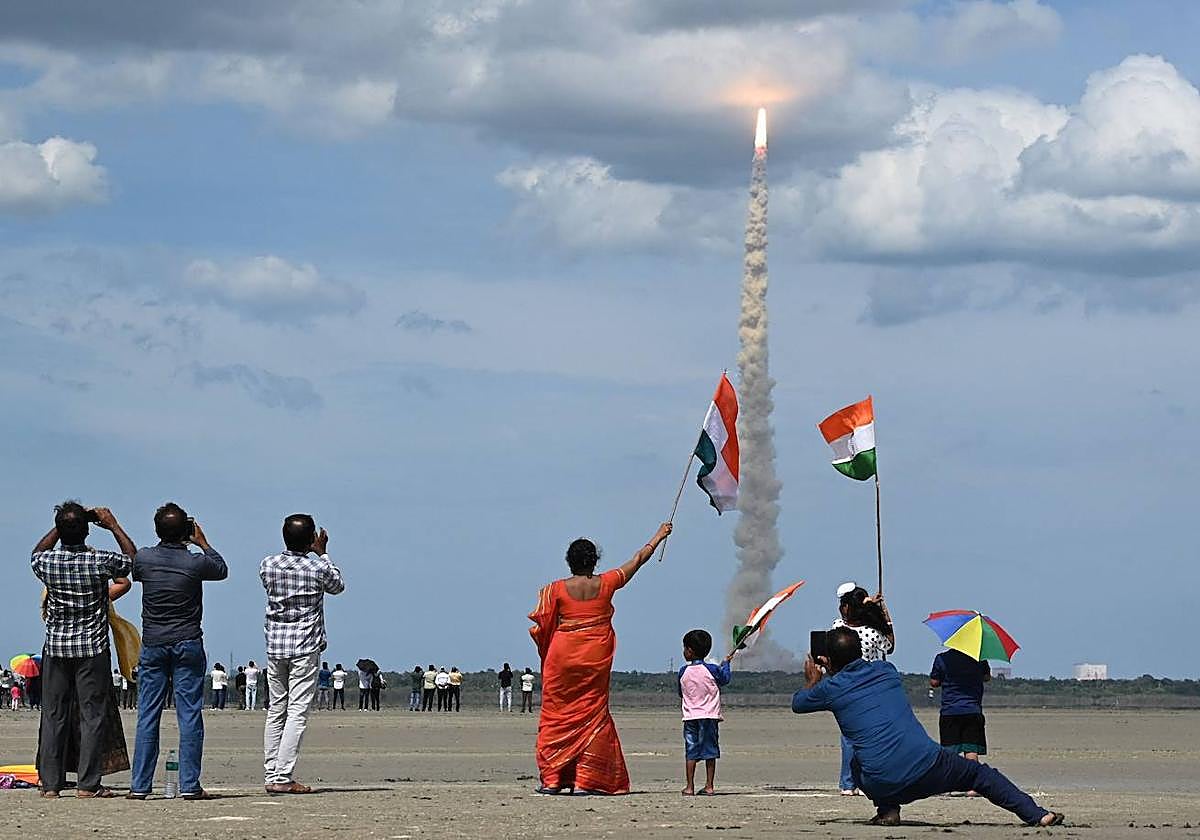 India lanza el cohete Chandrayaan-3 a la Luna