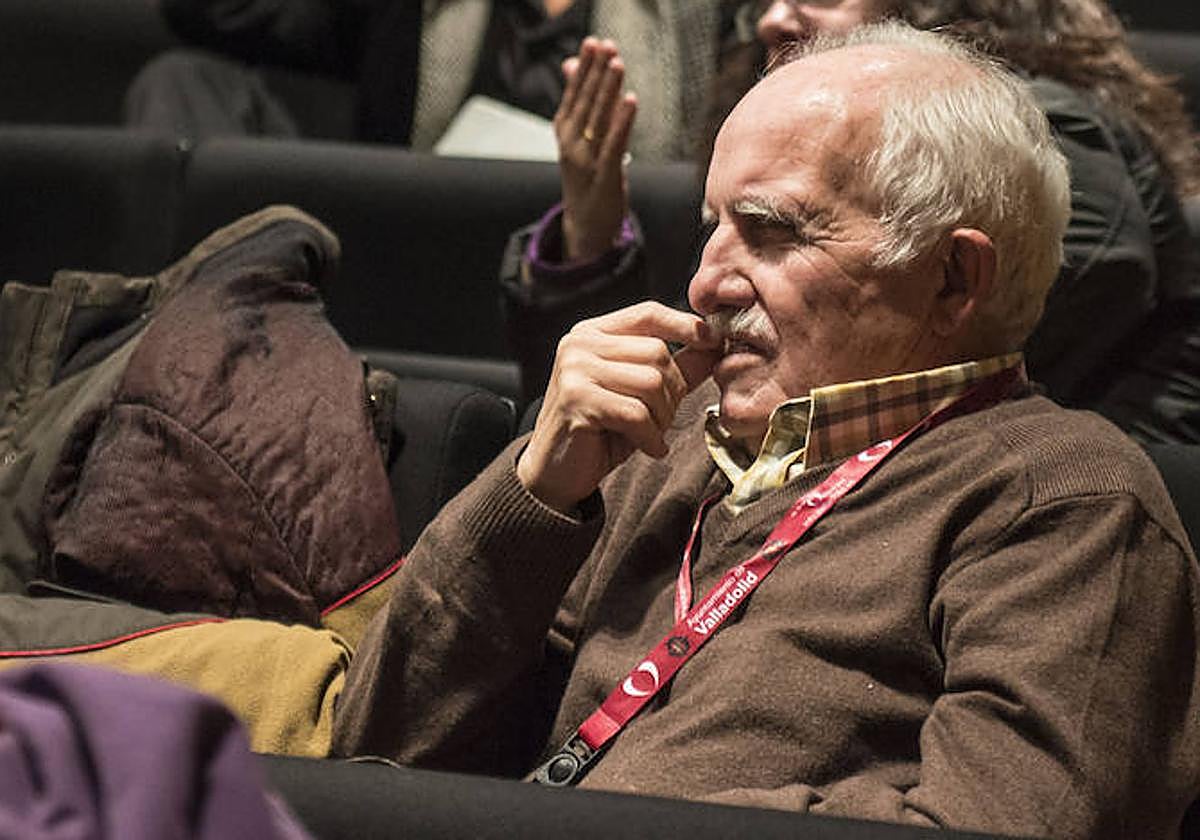 Fernando Herrero en una sala de cine.