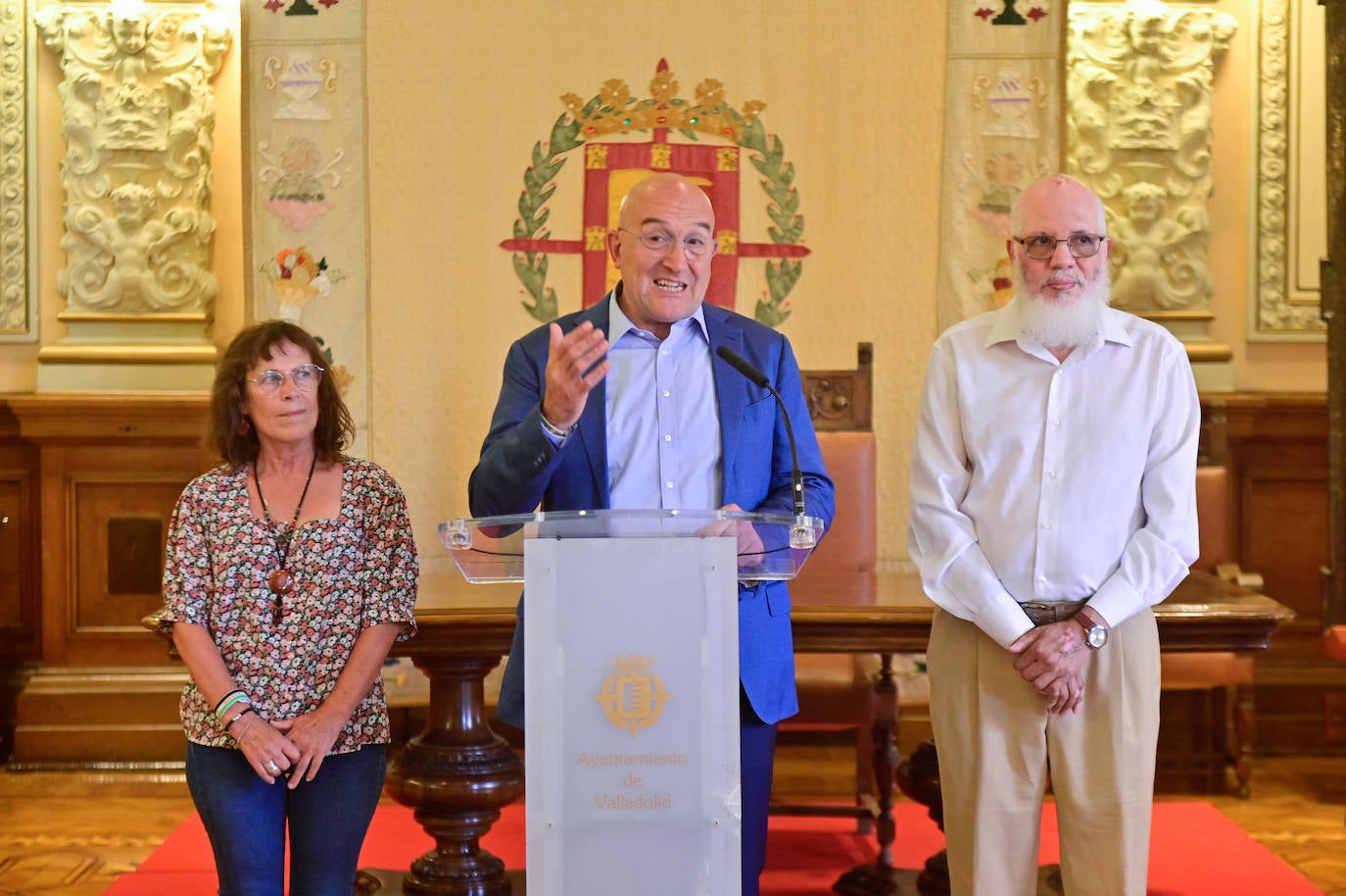 Recibimiento de niños saharauis en el Ayuntamiento de Valladolid, en imágenes