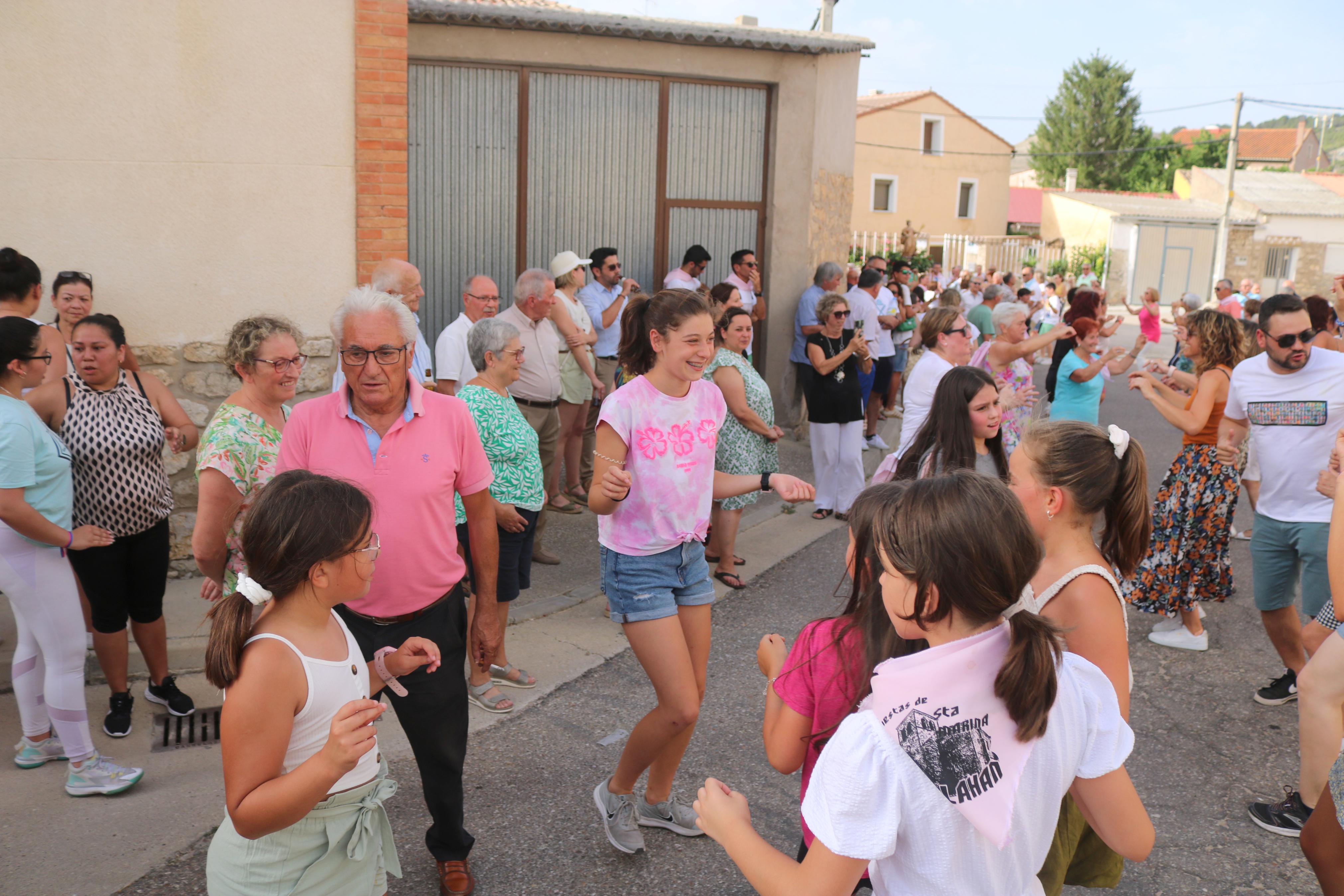 Villahán se rinde a Santa Marina