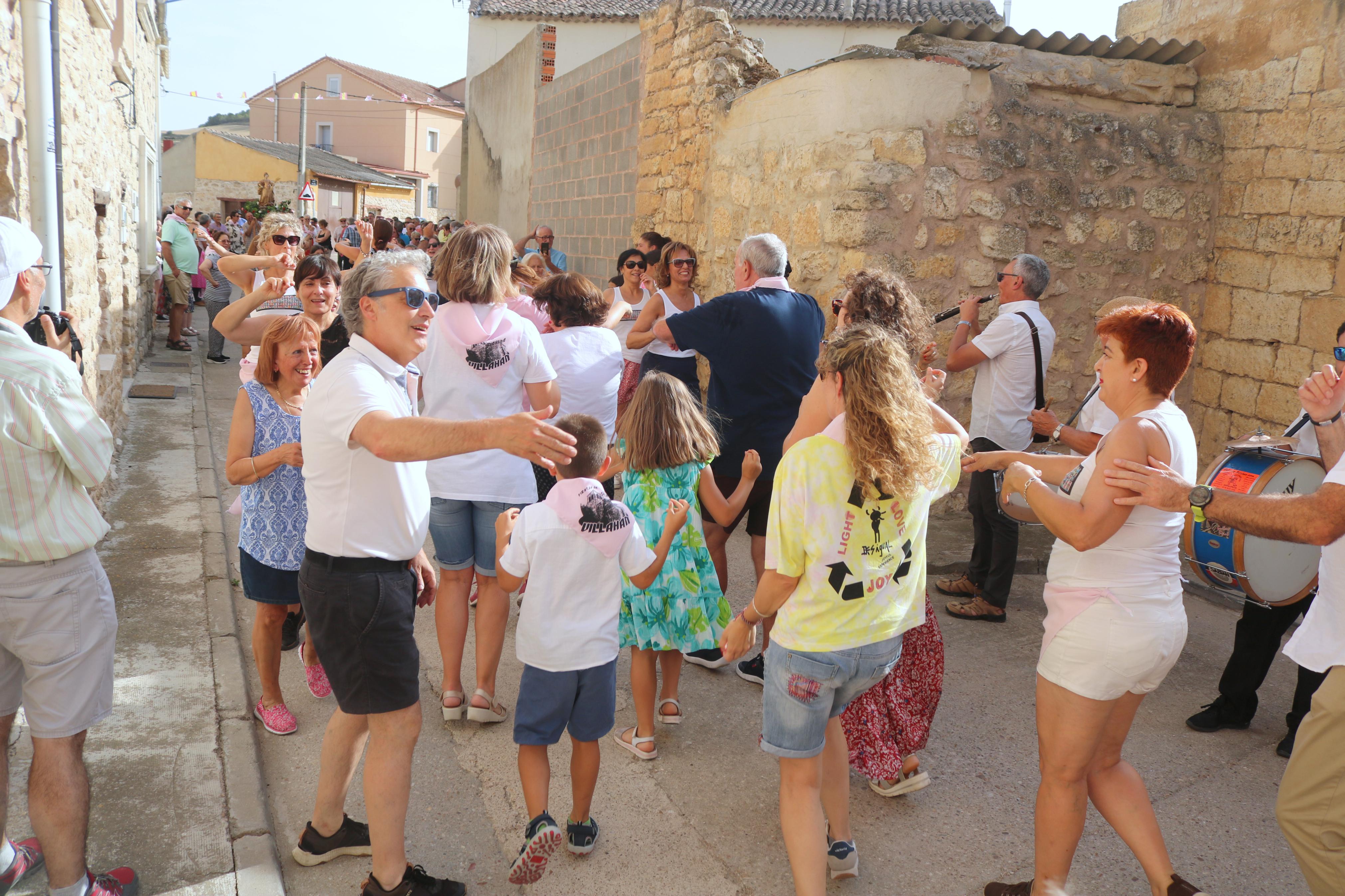 Villahán se rinde a Santa Marina