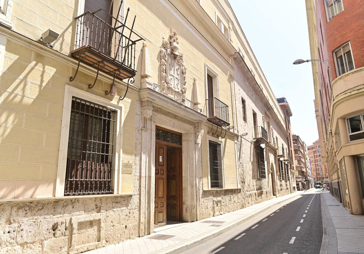 Palacio de Hernando de Villagómez, en la calle Fray Luis de León de Valladolid.