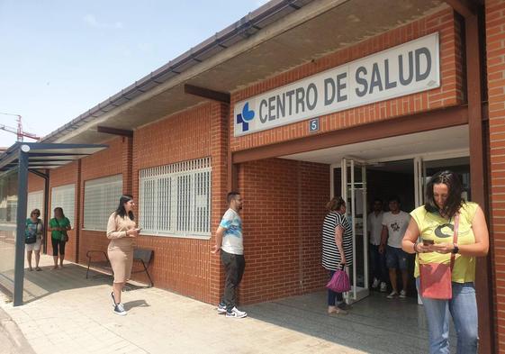 Centro de salud de Aguilar, este viernes.