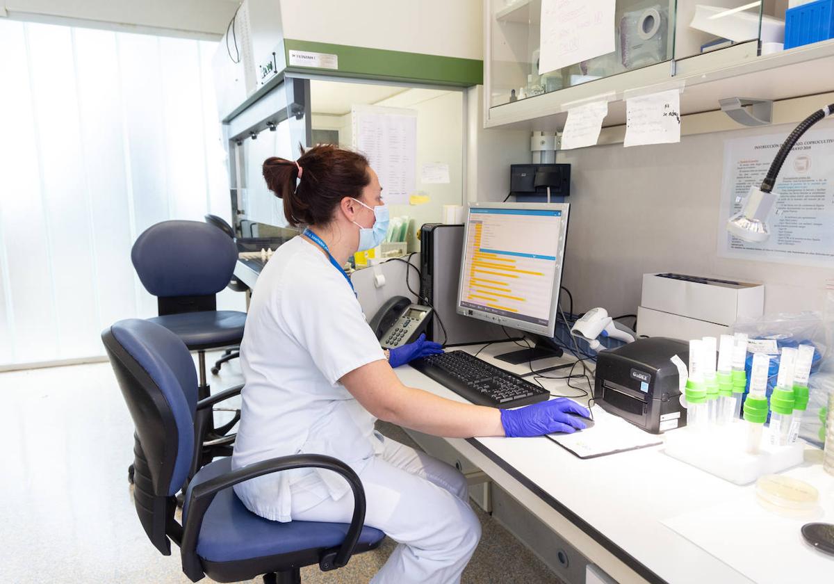 Laboratorio del Centro Nacional de la Gripe en el Clínico de Valladolid.