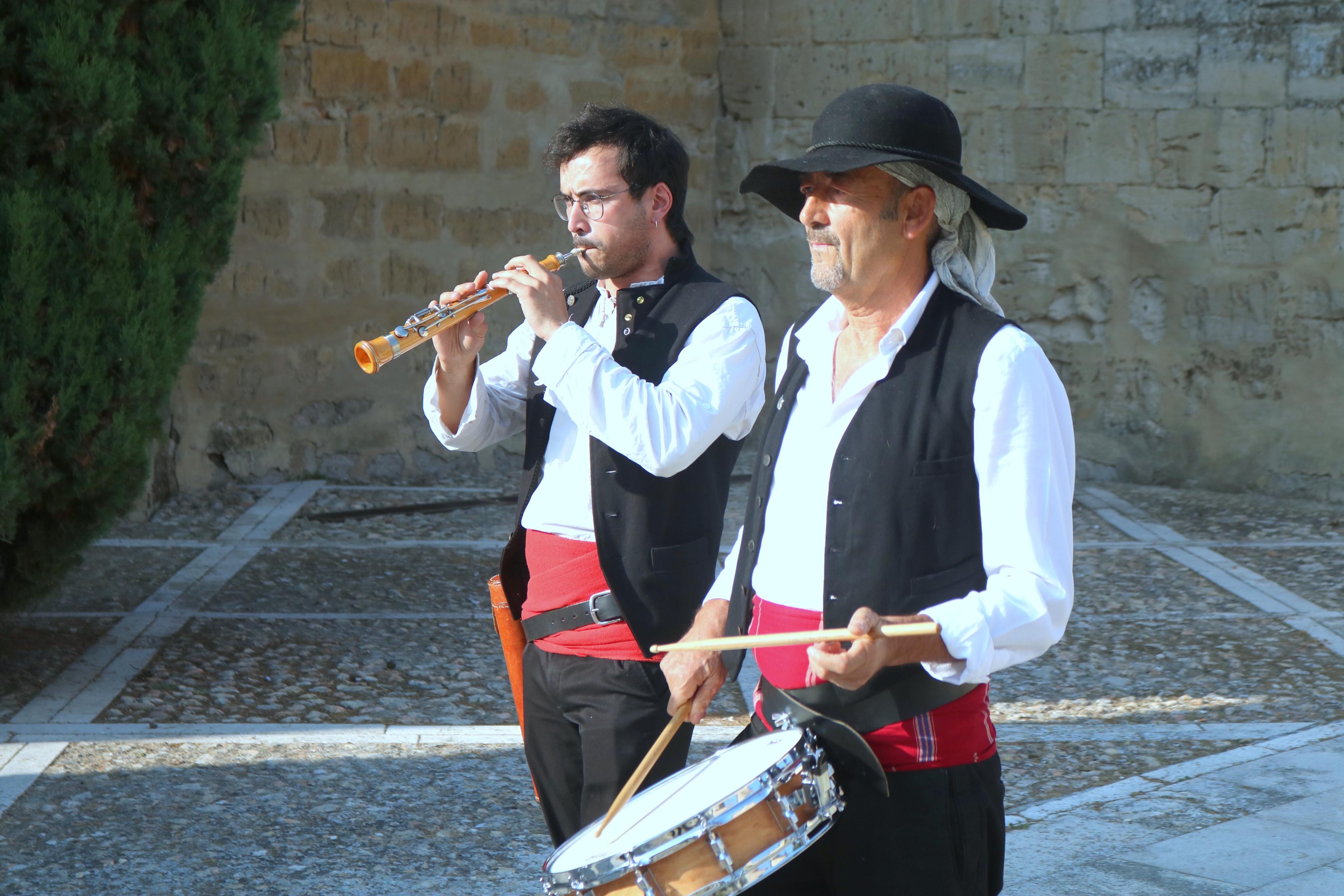 Cita con la Danza y el Paloteo en Ampudia