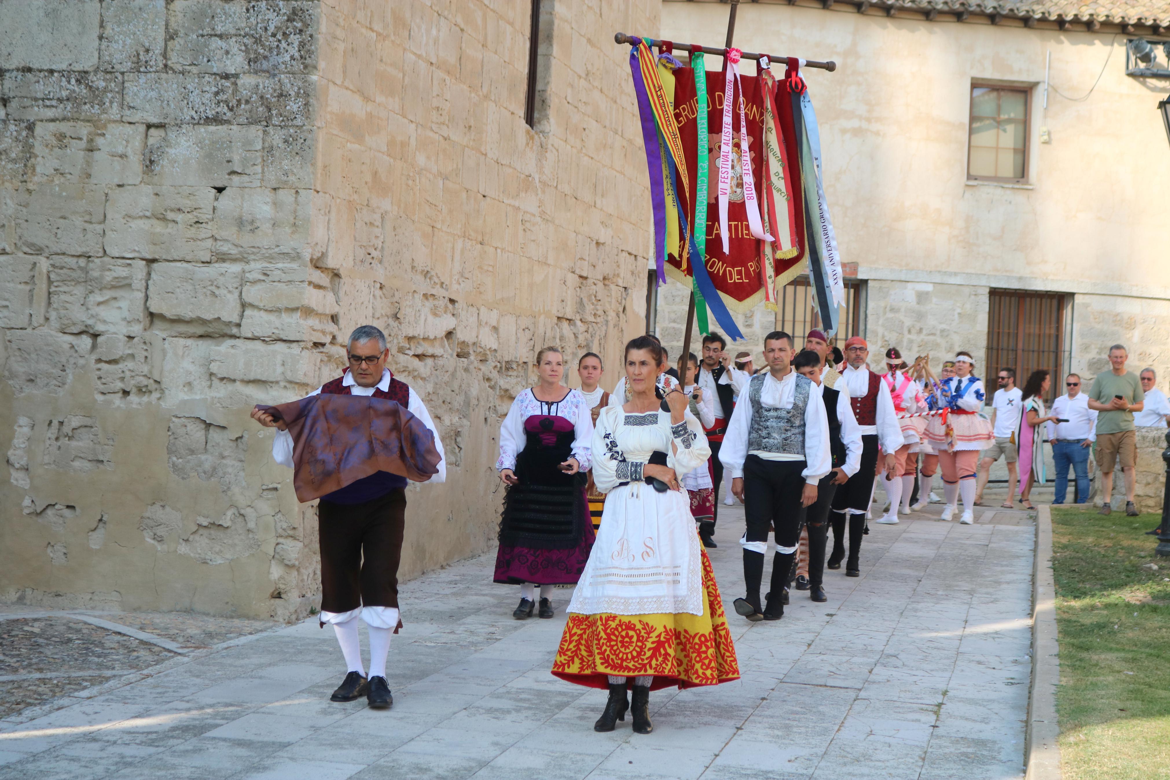 Cita con la Danza y el Paloteo en Ampudia