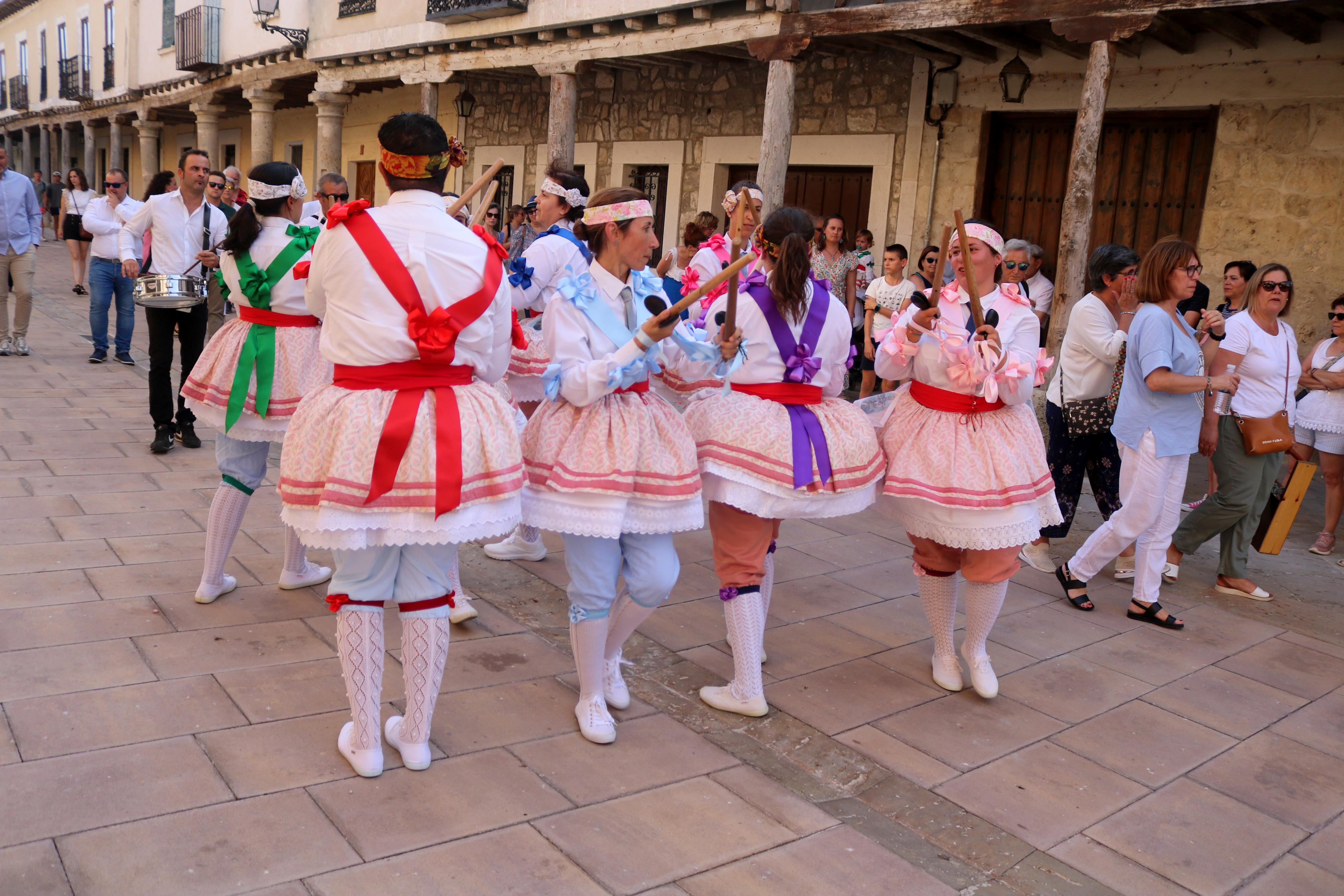 Cita con la Danza y el Paloteo en Ampudia