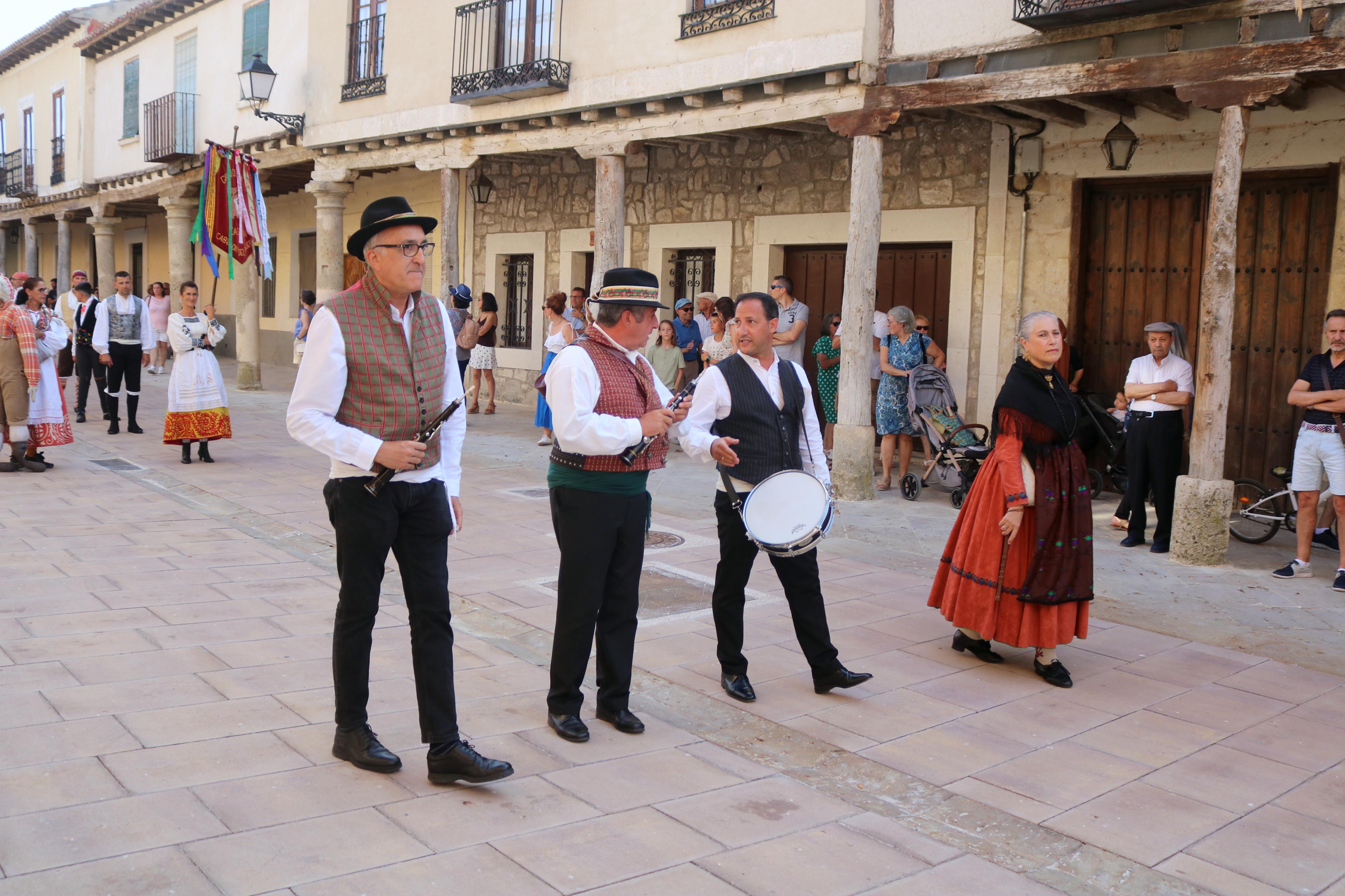 Cita con la Danza y el Paloteo en Ampudia