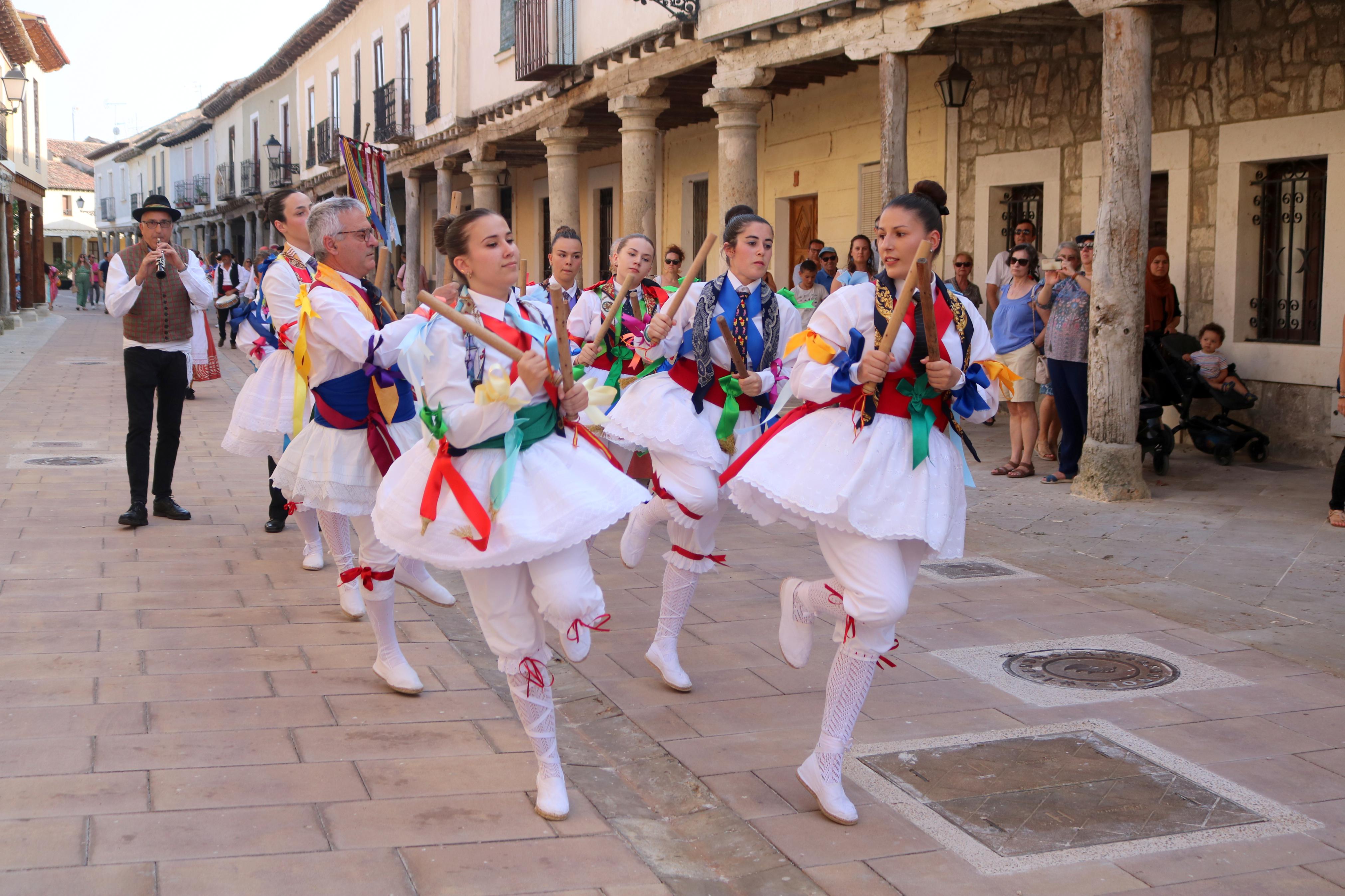 Cita con la Danza y el Paloteo en Ampudia