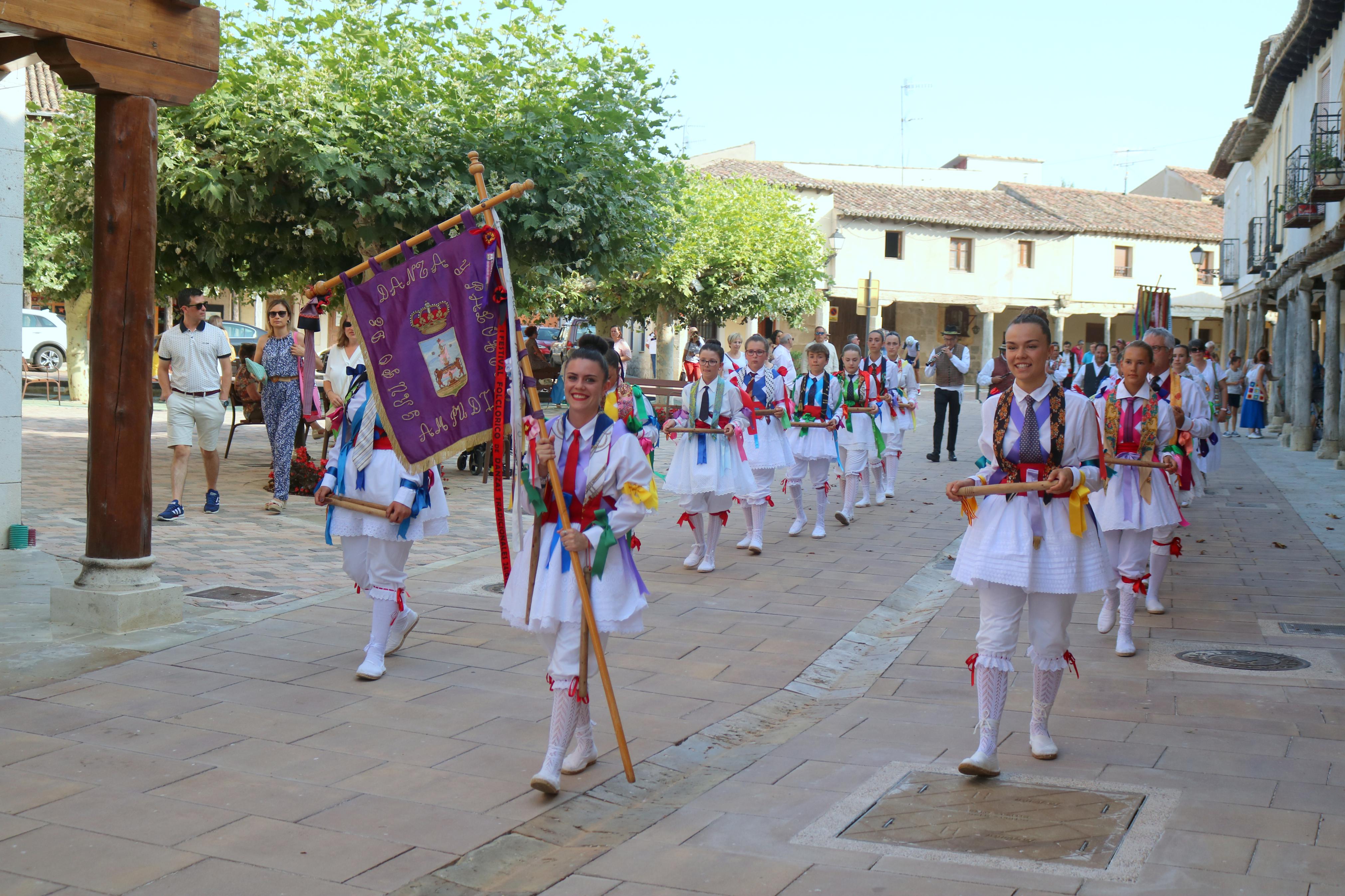 Cita con la Danza y el Paloteo en Ampudia