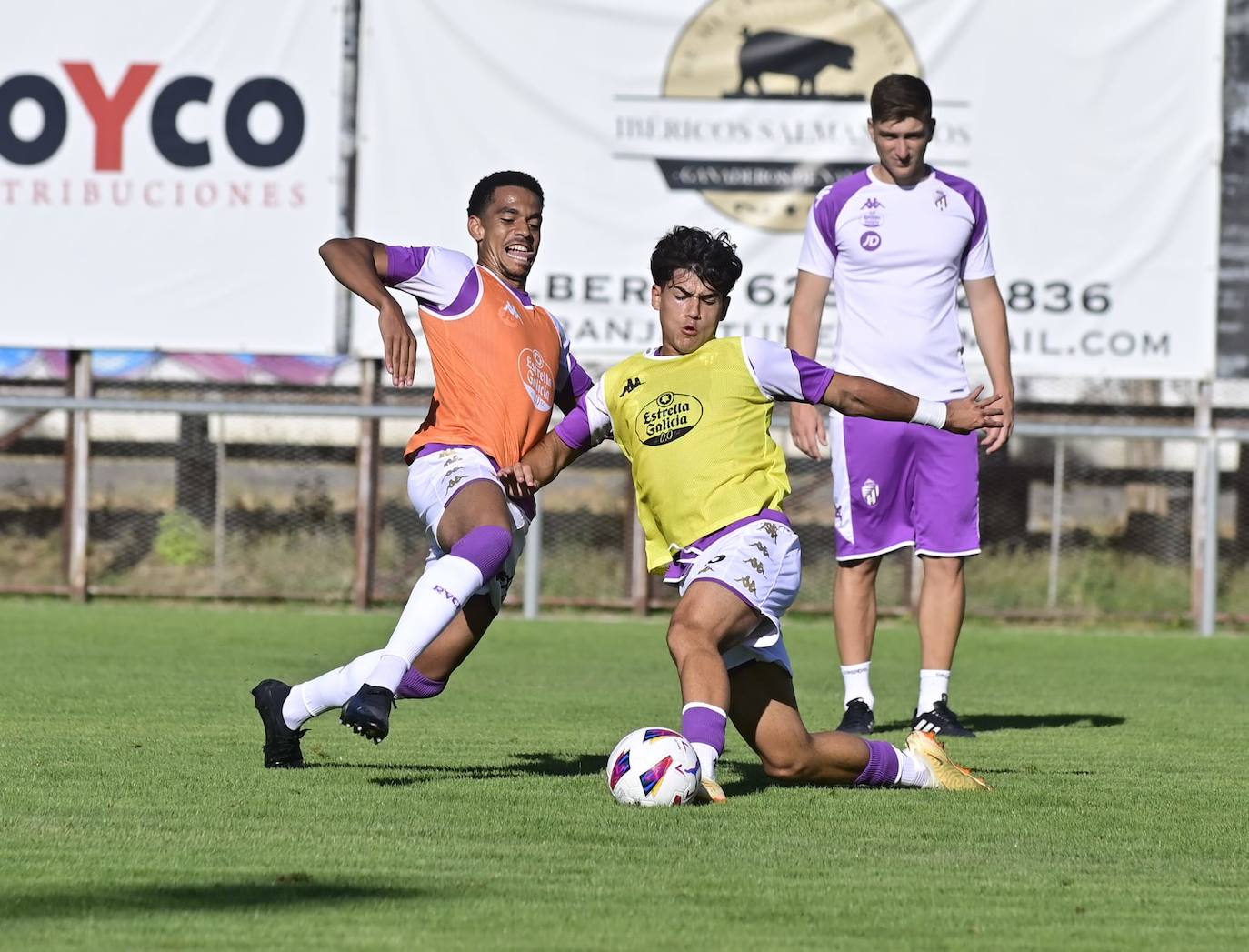 El partido amistoso del Real Valladolid en imágenes