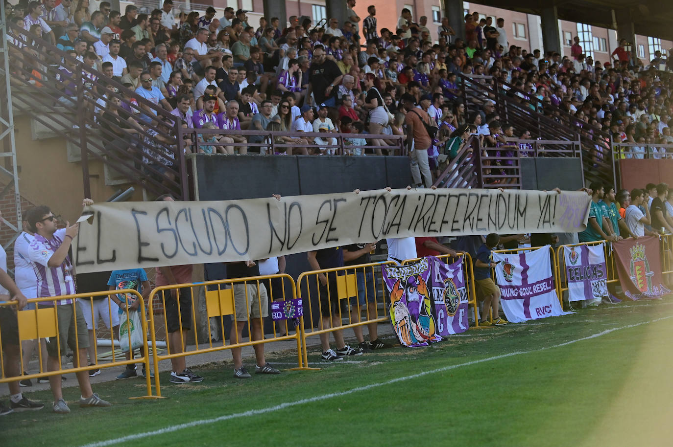 El partido amistoso del Real Valladolid en imágenes