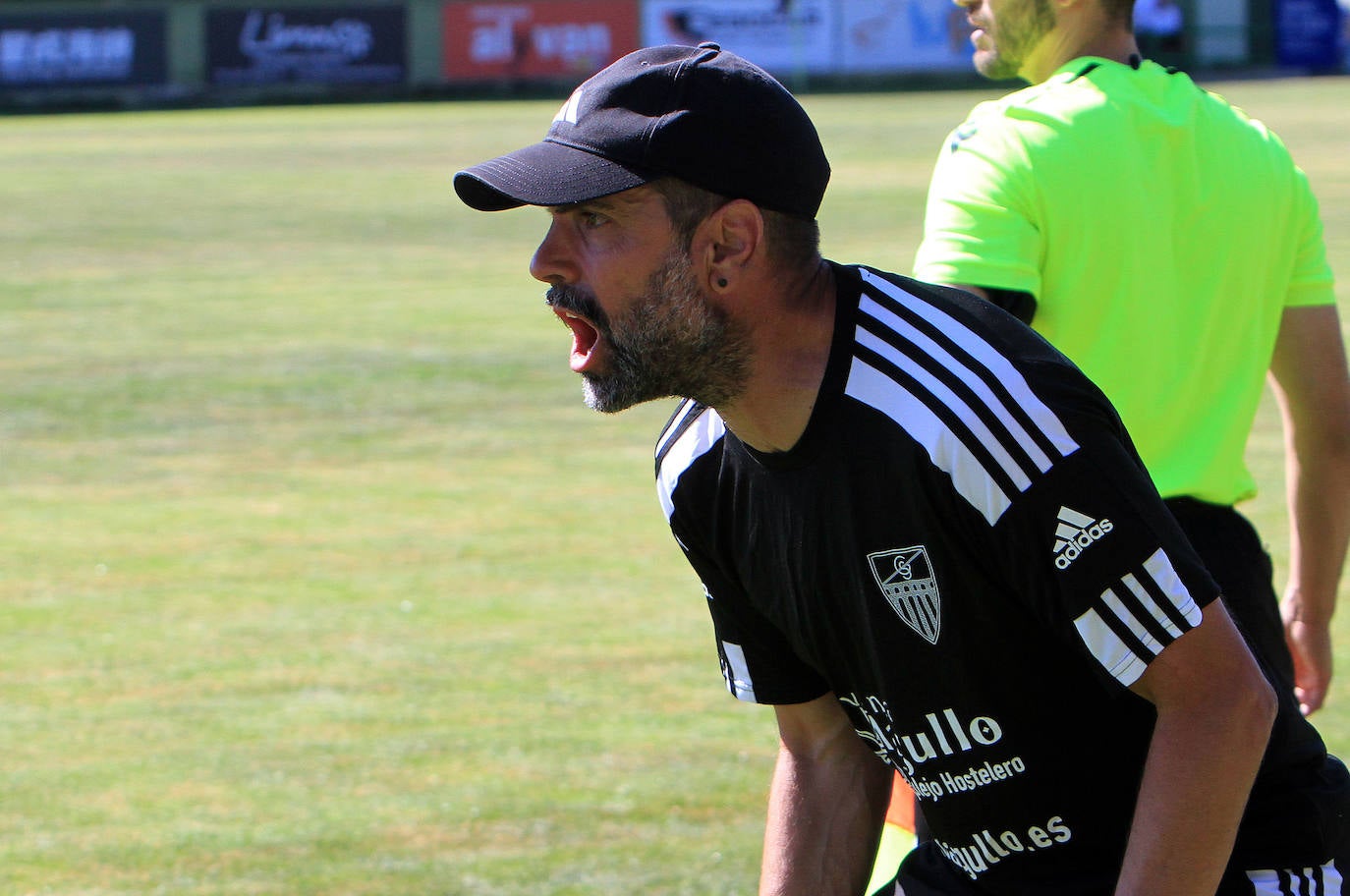 Derrota en el primer partido de pretemporada