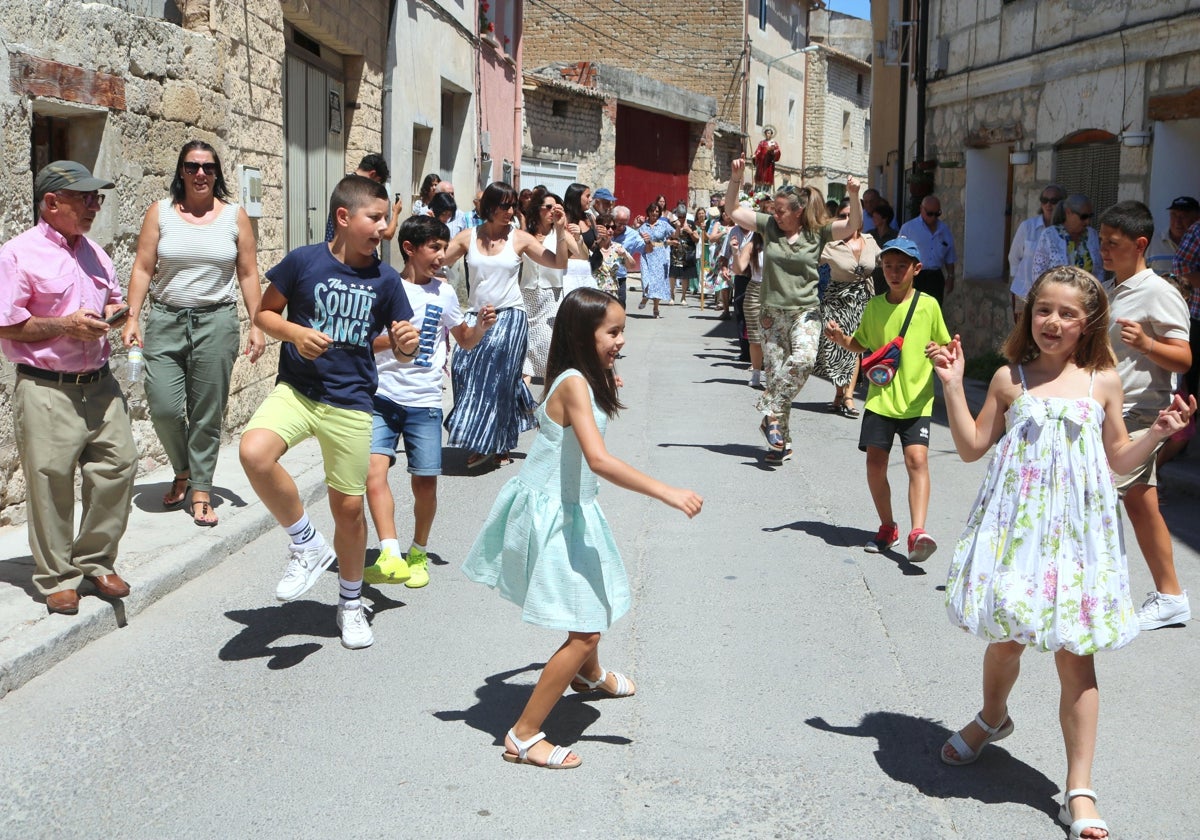 Cobos de Cerrato, fiel a San Román