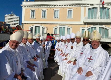 Imagen secundaria 1 - El arzobispo confía en que la JMJ impulse la realidad pastoral de Valladolid