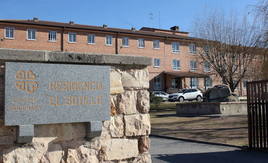 Entrada a la residencia El Sotillo, de Cáritas Diocesana en Segovia.