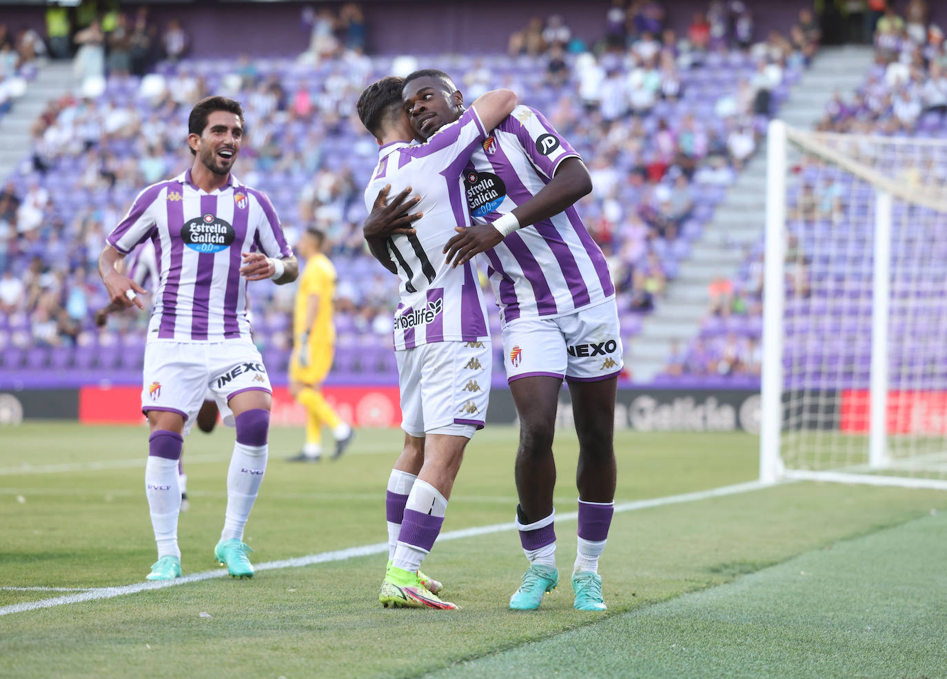 La victoria del Real Valladolid ante el Rayo Vallecano, en imágenes