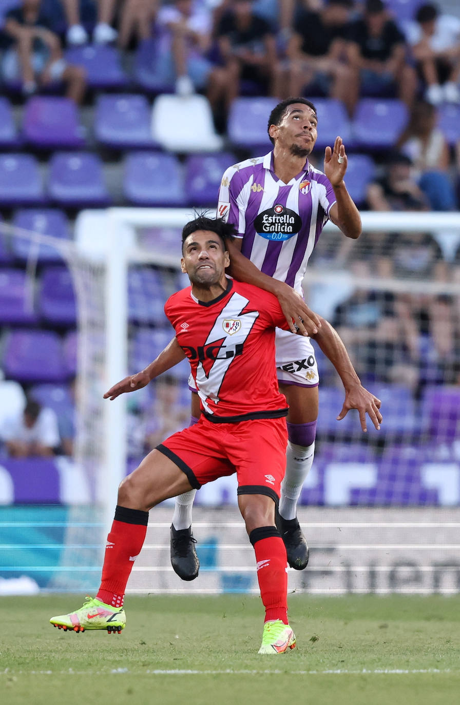 La victoria del Real Valladolid ante el Rayo Vallecano, en imágenes